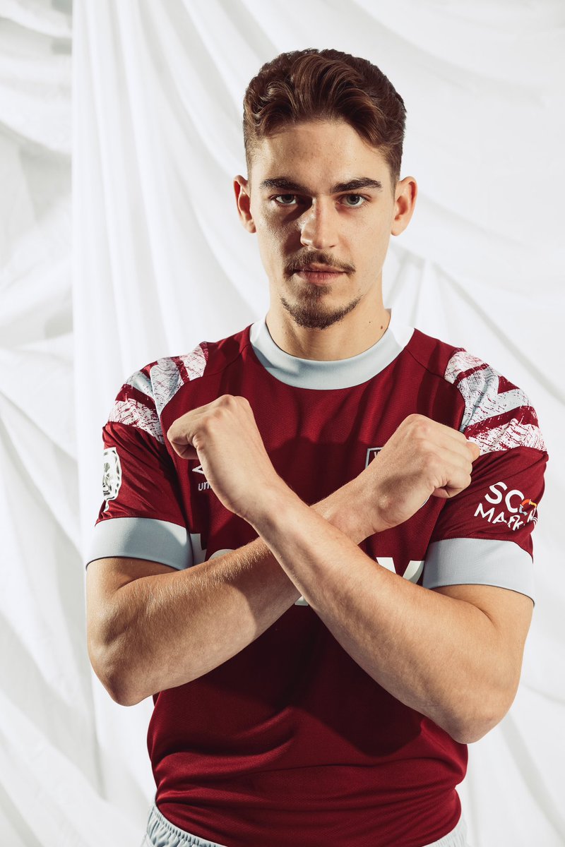 TST7v7's tweet image. Here’s your OFFICIAL first look at Hero Fiennes Tiffin in his @westham TST kit: 🔥😍