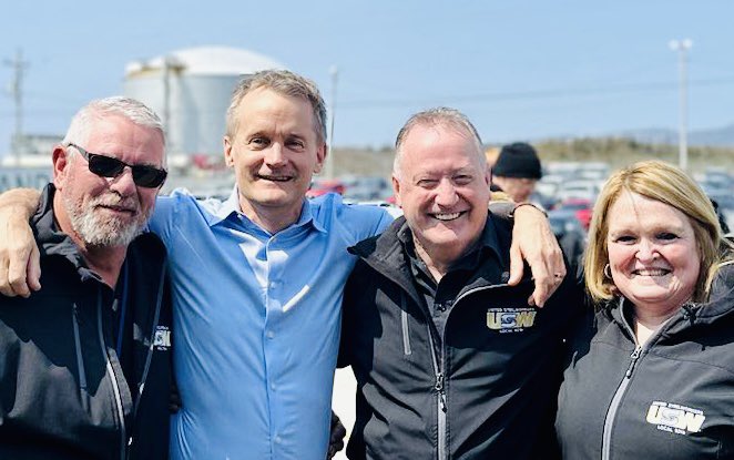 SeamusORegan's tweet photo. Come By Chance has long been a symbol of our Province’s desire to be on the front lines of energy. And we are.

800 workers are turning a traditional oil refinery into a state-of-the-art renewable diesel &amp; sustainable aviation fuel refining facility.

And we’re investing $87m. https://t.co/51Fz4XxojQ