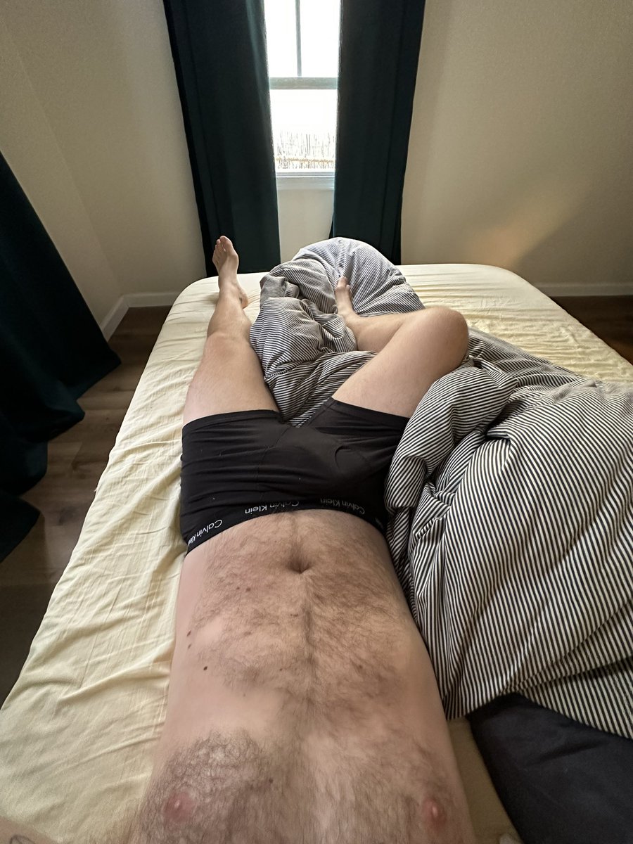 KevinJenner89's tweet photo. Sometimes I wear black boxer briefs like a boring person https://t.co/0HnV2zwIT6