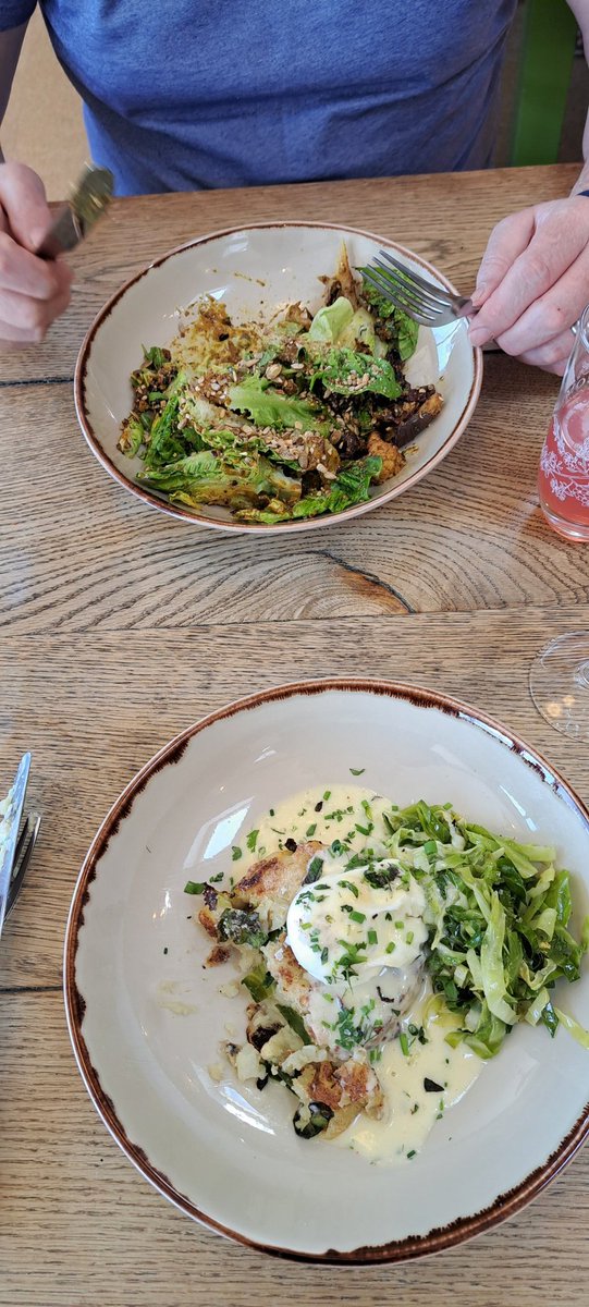 deehyder63's tweet photo. @rivercottage to celebrate our 37 th Wedding Anniversary,  husband surprised me to lunch, what a delight #lunch #scenery #excellentfood #wow #special https://t.co/LDABuDCDcf