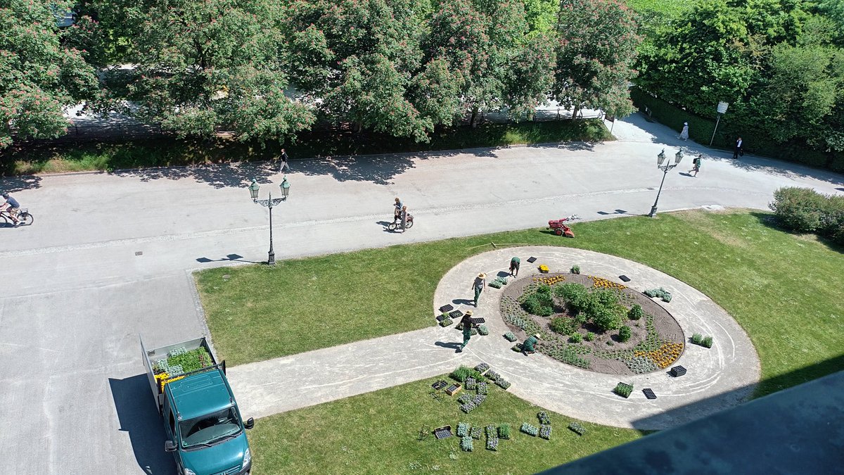 Der Sommer in #München kann kommen! Hofgarten heute.