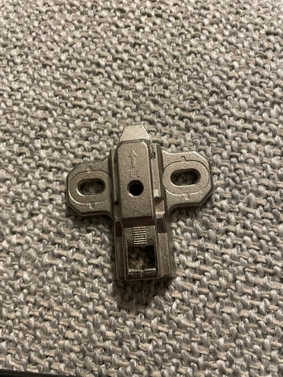 #durftevragen #hettich #montageplaat  Wie kan me helpen aan deze montageplaat?