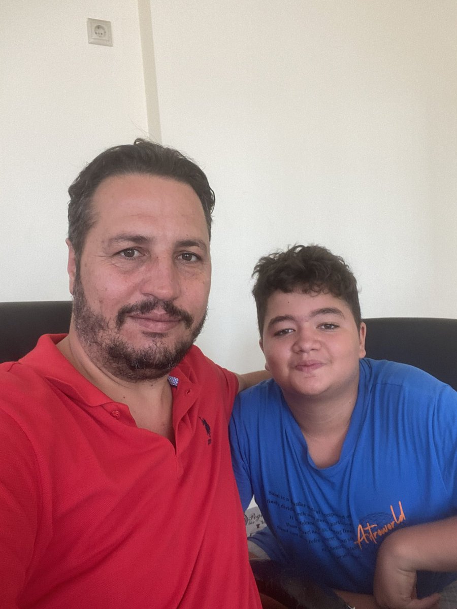 edebey's tweet photo. @eraycimbom Teşekkür ederim. Oğlum çok sevinecek https://t.co/JkBCmiMour