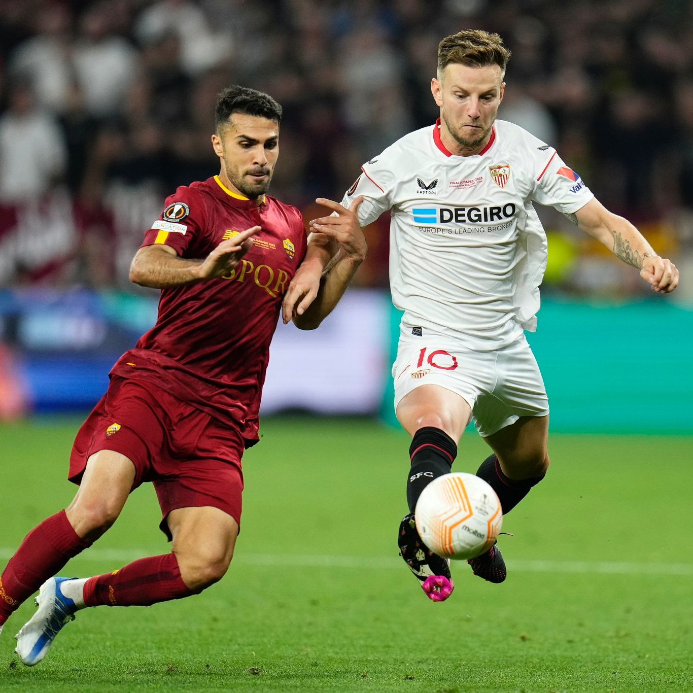 Fxe_ozUWAAIqeYK?format=jpg&name=large Europa League Final: Sevilla beat Roma on penalties for 7th title, dent Mourinho’s record in finals