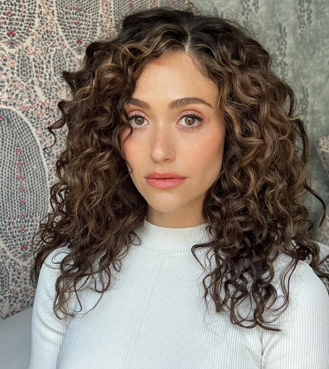 Emmy Rossum For #thecrowdedroom press