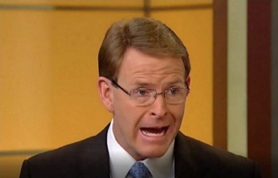 Pastor que afirmou que desastres naturais são uma punição divina por relações homossexuais tem sua casa destruída por um desastre natural