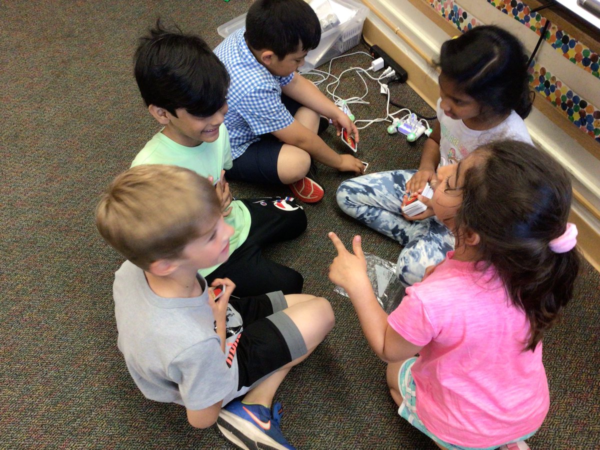 RockinRoom5's tweet photo. We had a great discussion about being gracious players, showing kindness always wins! https://t.co/v6F6CGLPJc