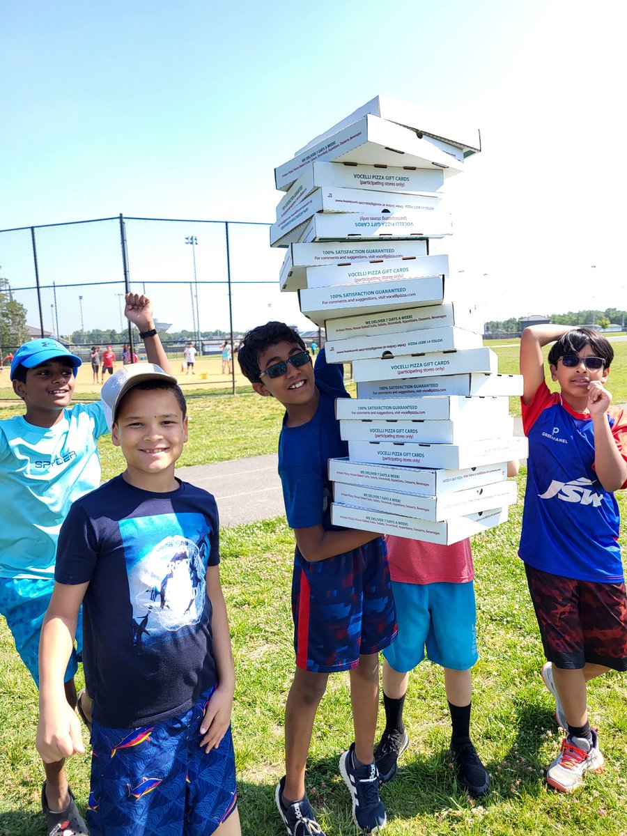 MsWolken's tweet photo. 5W had an awesome time at field day today. Shoutout to the PE team for organizing everything! @GoshenPostES https://t.co/qEgqNkGb6k