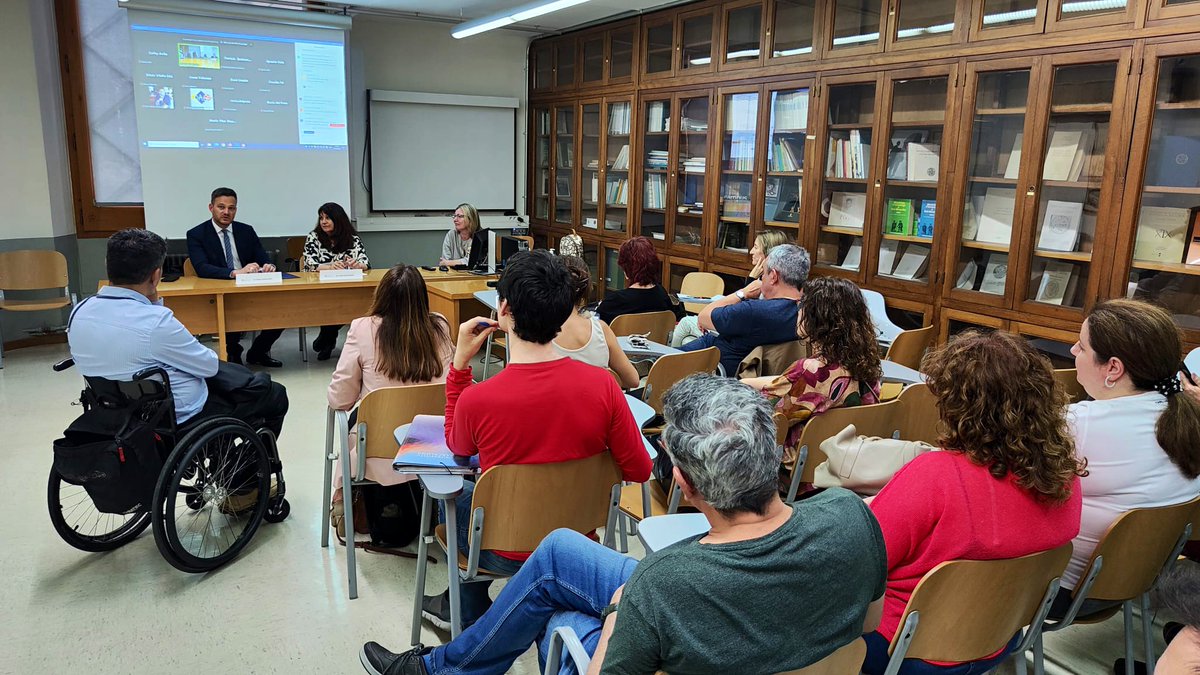Ha estat un plaer intervenir en la jornada “Eines per a la inclusió social: la formació superior com a palanca de la inserció laboral” del programa <a href="/ubdiscapacidad/">@UBDiscapacidad</a>.

A <a href="/aiguesbcnclient/">Aigües de Barcelona</a> sabem que millorarar la inclusió laboral de les persones amb #discapacitat és necessari.