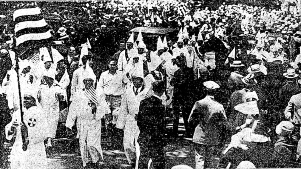 #OtD 31 May 1927 Donald Trump's father, Fred Trump, was arrested at a Ku Klux Klan rally in Queens, NY. Despite Donald Trump denying it happened, multiple newspapers reported it, giving Fred Trump's address and reporting that all of those arrested were wearing KKK robes