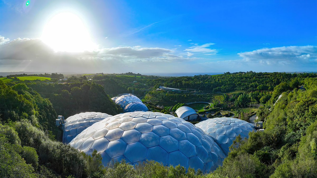 EdenProject's tweet photo. RT if you're planning a trip soon 🙋 https://t.co/jbRzuTBl6l