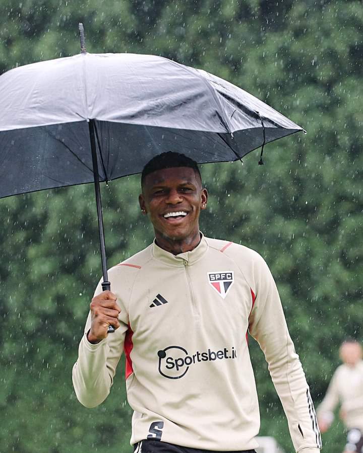 ☔️🤣 E se essa moda pega, Rato?

#VamosSãoPaulo 🇾🇪