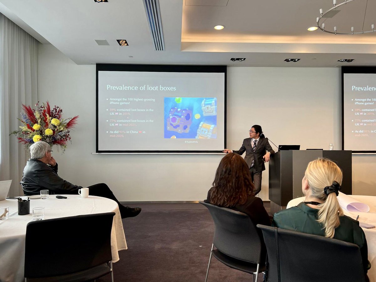 LeonXiaoY's tweet image. Thanks to @SnsuSorg and Johan Eklund (@LowImagination) for inviting me to give a keynote presentation on #LootBoxes and #Regulation at #SNSUS2023.

Featuring recent research w/ @pnewall, @RuneKristian, @tulliafraser &amp;amp; @L_L_Henderson.

Slides available via: osf.io/3ujy4/