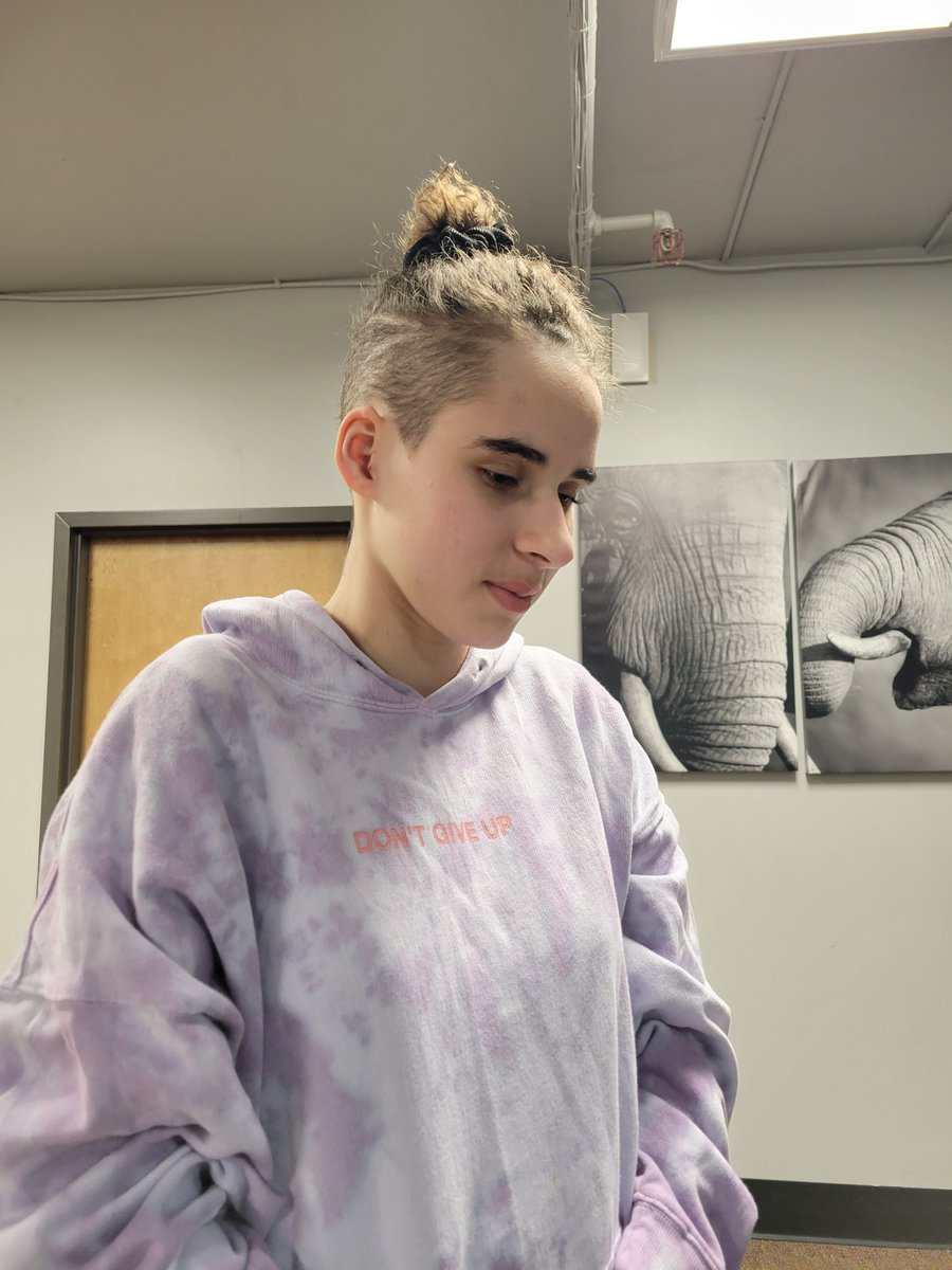 AnnetteLawless's tweet photo. Please, help RT this @MissingInKansas for Karizma Shay, 17, last seen in E/NE Kansas Friday. She has her phone, but it appears turned off. More info: https://t.co/YKVyAVUKgd #MissingInKS #KAKEnews

@TheJusticeDept @CondeNast @kshighwaypatrol @discoveryplus @aetv @hulu @netflix https://t.co/4Cf72Xgtmr