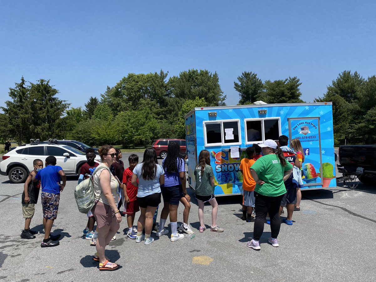 Emily Nauman tweet media