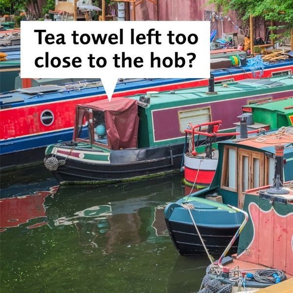 LondonFire's tweet photo. Our Home Fire Safety Checker works out the level of risk in your home with a few questions before providing tailored advice.
As it’s #BoatFireSafetyWeek we’ll point out that if you live on a houseboat the Home Fire Safety Checker has advice for you too https://t.co/lZIT0NqBCx https://t.co/DlO2a9nWrt