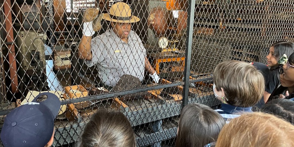 BrookLibrarian tweet media