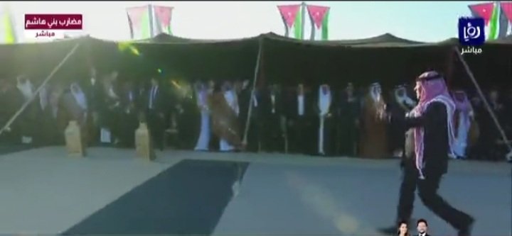 الى شيخ وعميد مضارب آل هاشم <a href="/RHCJO/">RHC</a> الكرام...الشريف الهاشمي الملك <a href="/KingAbdullahII/">عبدالله بن الحسين</a> المفدى اهل المرؤة والشجاعةوالكرم
#سيدي رد المظالم من شيم آل هاشم الكرام...أعلمكم سيدي بانني دخلت الى مضارب بني هاشم مظلوم وسلمت تظلم خطي لجلالتكم لرئيس الديوان يوسف العيسوي ولم ترد مظلمتي-بسام العمرو