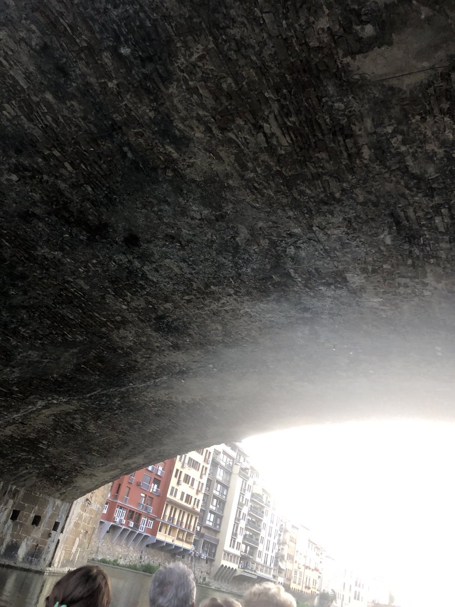 klaudioklaudio1's tweet image. Sotto #pontevecchio