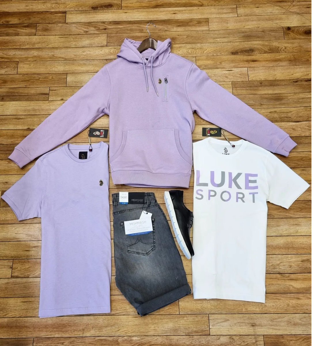 SolidGoldBenan1's tweet photo. Like luke in abit of lilac.
.
.
.
.
.
#mensfashion #style #solidgoldltd #menswear #lukesport #lilac #newstock #summercolors #summercasual #lookgoodfeelgood #lookoftheday #cutoftheday #casualstyle #summeressentials #independentbusiness #southwalesfashion #llanelli #Carmarthenshire https://t.co/GYnpIpd621