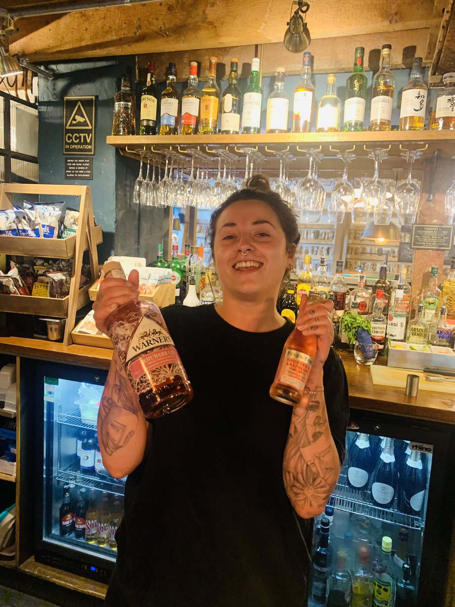 Summer recommends… “I double up on the rhubarb by pairing Warner’s rhubarb gin with a rhubarb and raspberry tonic. Perfect for Summer… as in the season not as in talking about myself in the third person” …we know what you mean. Thanks Summer, a great drink. #rhubarbgin