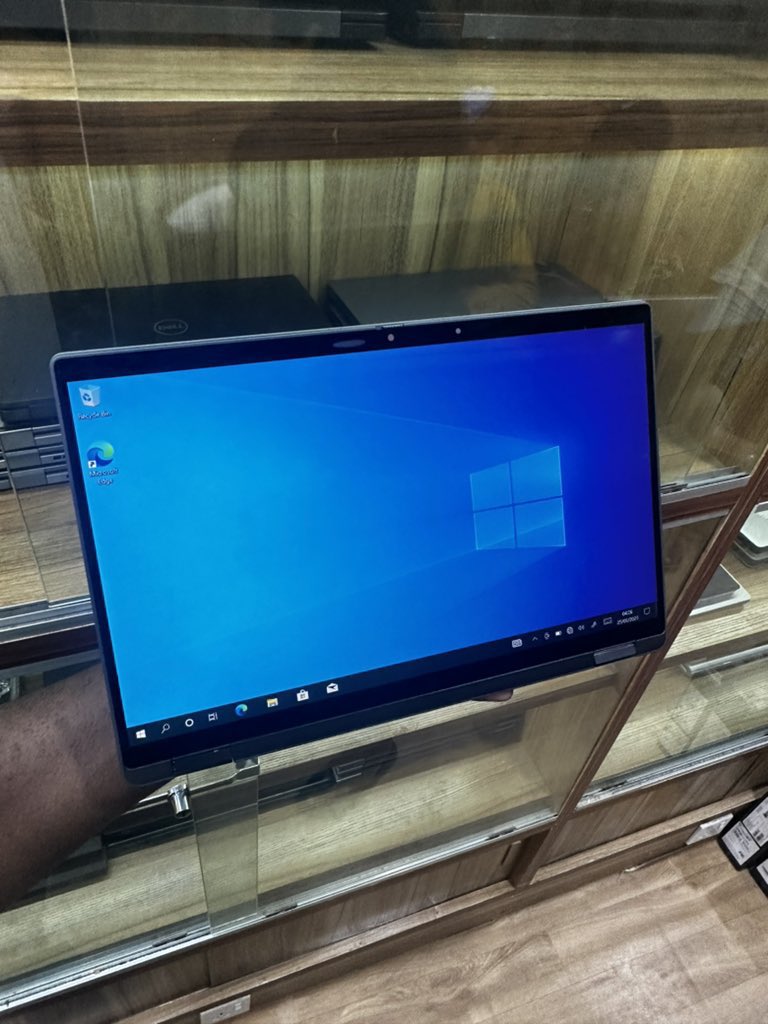 🇺🇸US Used 
14inches
Dell Latitude 7410
32gb ram | 512SSD               
Core i7 10th Gen_4.9ghz
Touchscreen
Backlit Keyboard
SmartCard Reader
NFC Thunderbolt 3
Carbon Fiber

Price: ₦460,000 Only

To Place Order & Delivery⤵
DM/Call/Whatsapp +2348132727945

Kindly RT❤️

#GeekTech