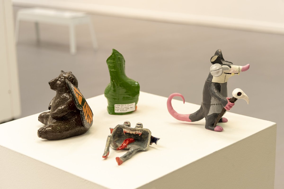 DesignMuseumChi's tweet photo. Haven’t seen it? Don’t miss the end of All-City Visual Arts Exhibitions, our collaboration with the Chicago Public Schools Department of Arts Education! From glasswork to fashion to painting, we’re thrilled to celebrate these student artists. Closing June 2!
#DMoC #designchi https://t.co/ha1lvGSqyv