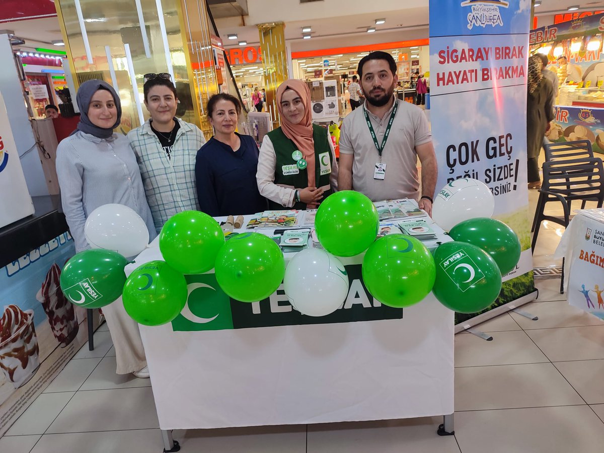 YesilayUrfa's tweet photo. İl Sağlık Müdürlüğü ve Yeşilay Şanlıurfa Şubesi işbirliğiyle 31 Mayıs Dünya Tütünsüz Günü kapsamında Urfa City AVM 'de stant çalışması gerçekleştirdik. Standımızı ziyaret eden Şanlıurfa Valimiz Sayın @Salihayhan'a teşekkür ederiz.
@1920yesilay @sanliurfaism https://t.co/PBMskjeJ9u