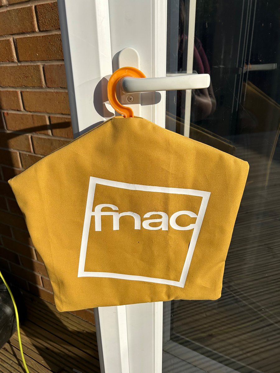 Tory_Tortoise's tweet photo. A new line @Fnac ? My husband has used your little plastic bags for 30yrs for our clothes pegs despite me sewing &amp; selling beautiful peg bags, so I made him a special fnac bag. No excuse now! #jackmadethis https://t.co/Ag0psUer1A