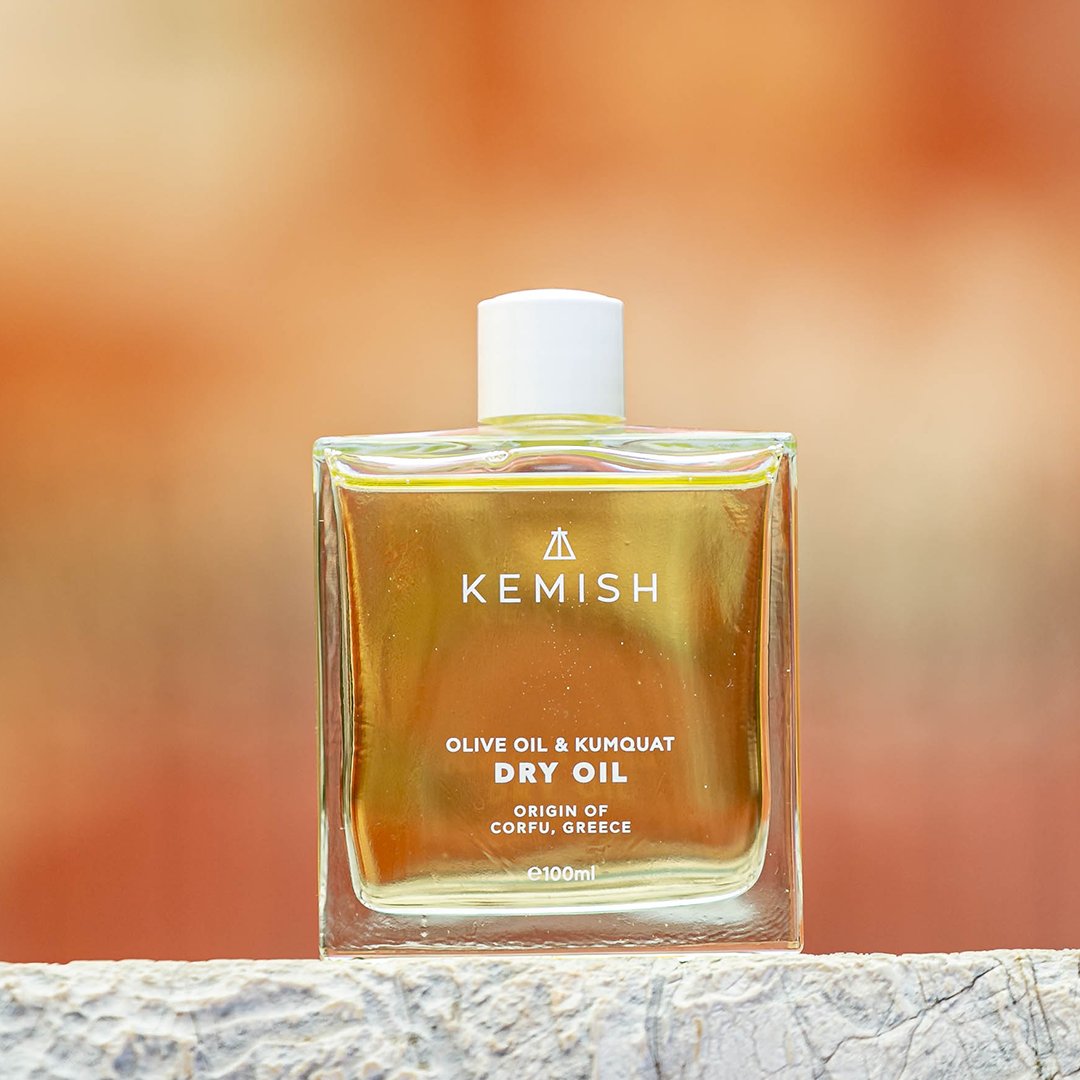 🙌Indulge in our luxurious body oil, made with nourishing ingredients that will leave your skin feeling silky smooth and deeply hydrated. #kemish #kemishgr #beyondbeauty #kindnessbeyondbeauty #kumquatcosmetics