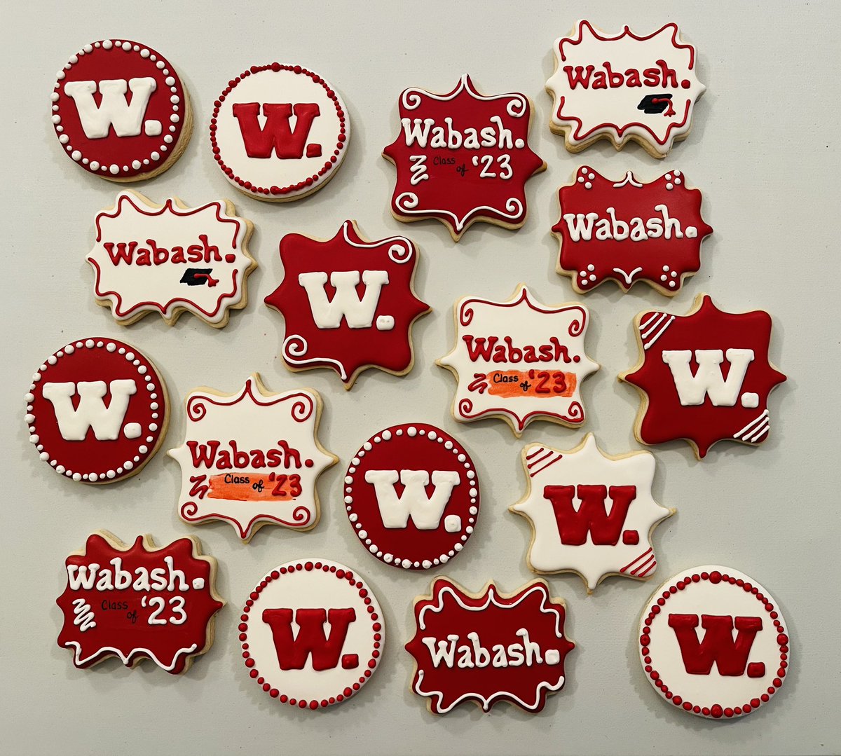 Cookiebaker219's tweet photo. First set of the 2023 graduation season! Congrats to the Wabash graduate! #sugarcookies #wabashcollege https://t.co/UzRUnW4i9h