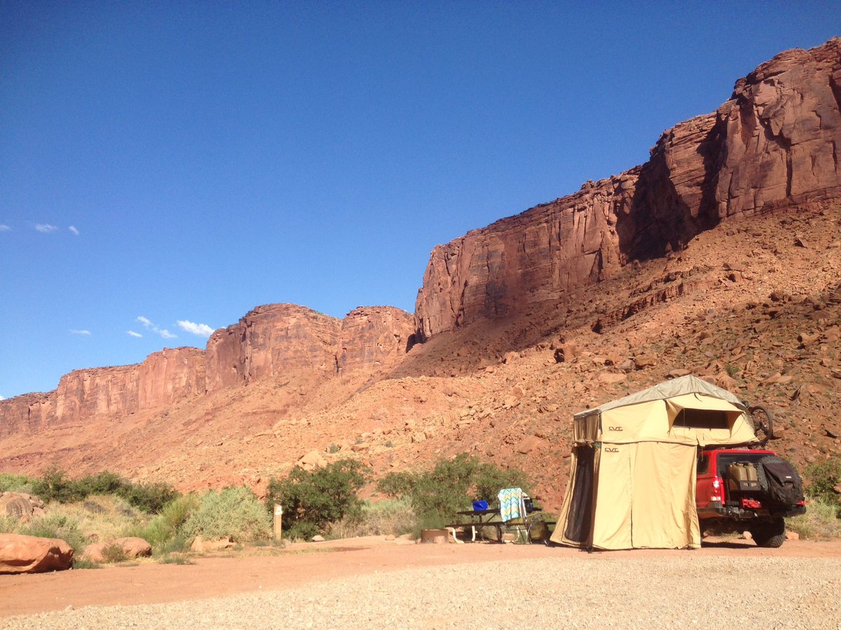 Justinwshine's tweet photo. @sweatystartup My 08 Tacoma gets 14 mpg or less. I’ve taken it to some incredible places. Now I’m sharing that experience with my kids. 

I’m bullish on better liquid fuels https://t.co/lLSrHABL36