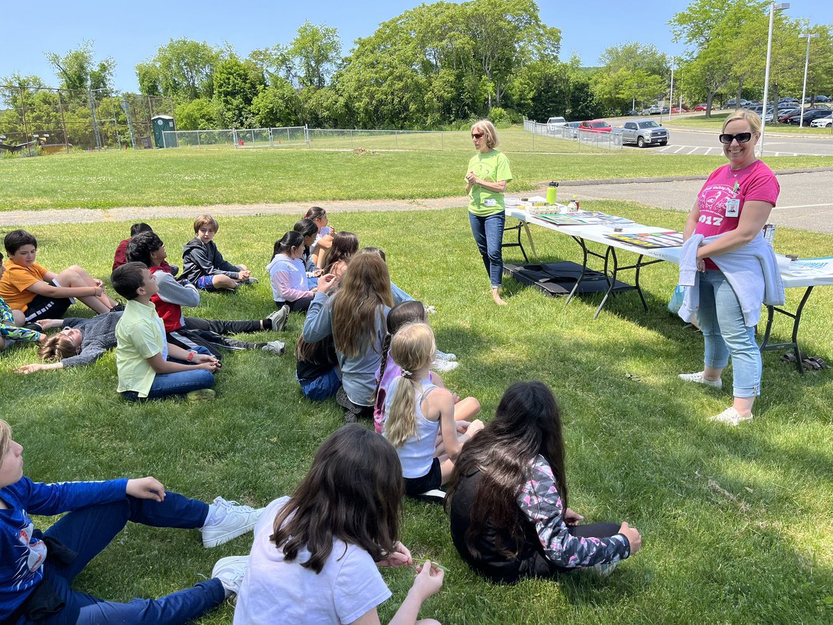 A beautiful day to learn about the importance of eating healthy! 🥦 <a href="/SNISWalk/">SNIS Walking Project</a>