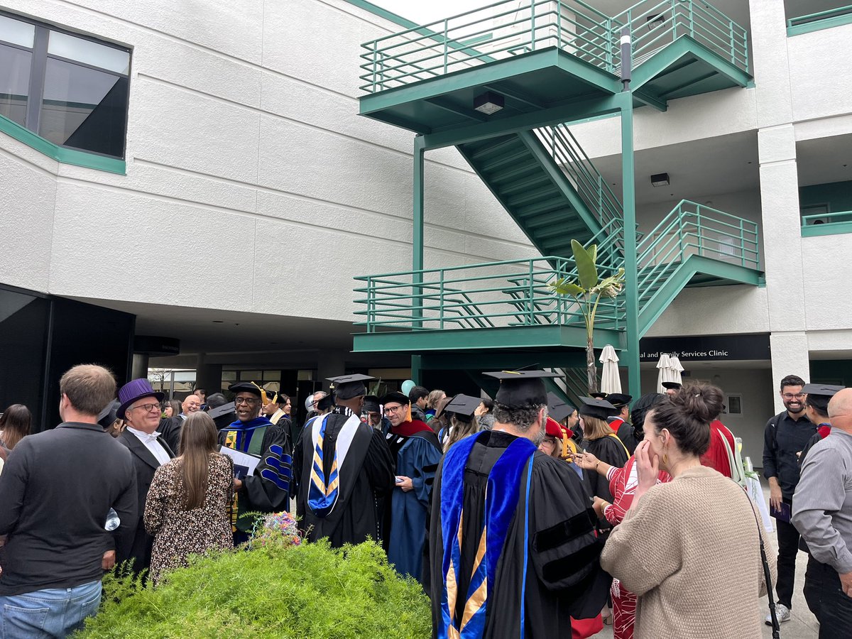 fullerseminary's tweet photo. Baccalaureate Service || Congratulations to all of the 2023 graduates!! 

#FullerSeminary #FullerBaccalaureate #Chapel https://t.co/ClyyolwRFU