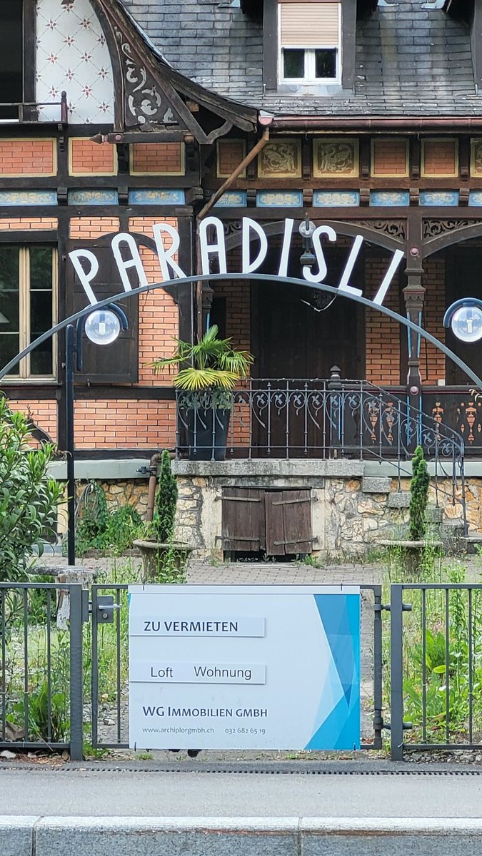 karinfehres's tweet photo. Für alle, die das #Paradies suchen: In der #Schweiz wird es vermietet! 😉 https://t.co/gbvHZ3oVfE