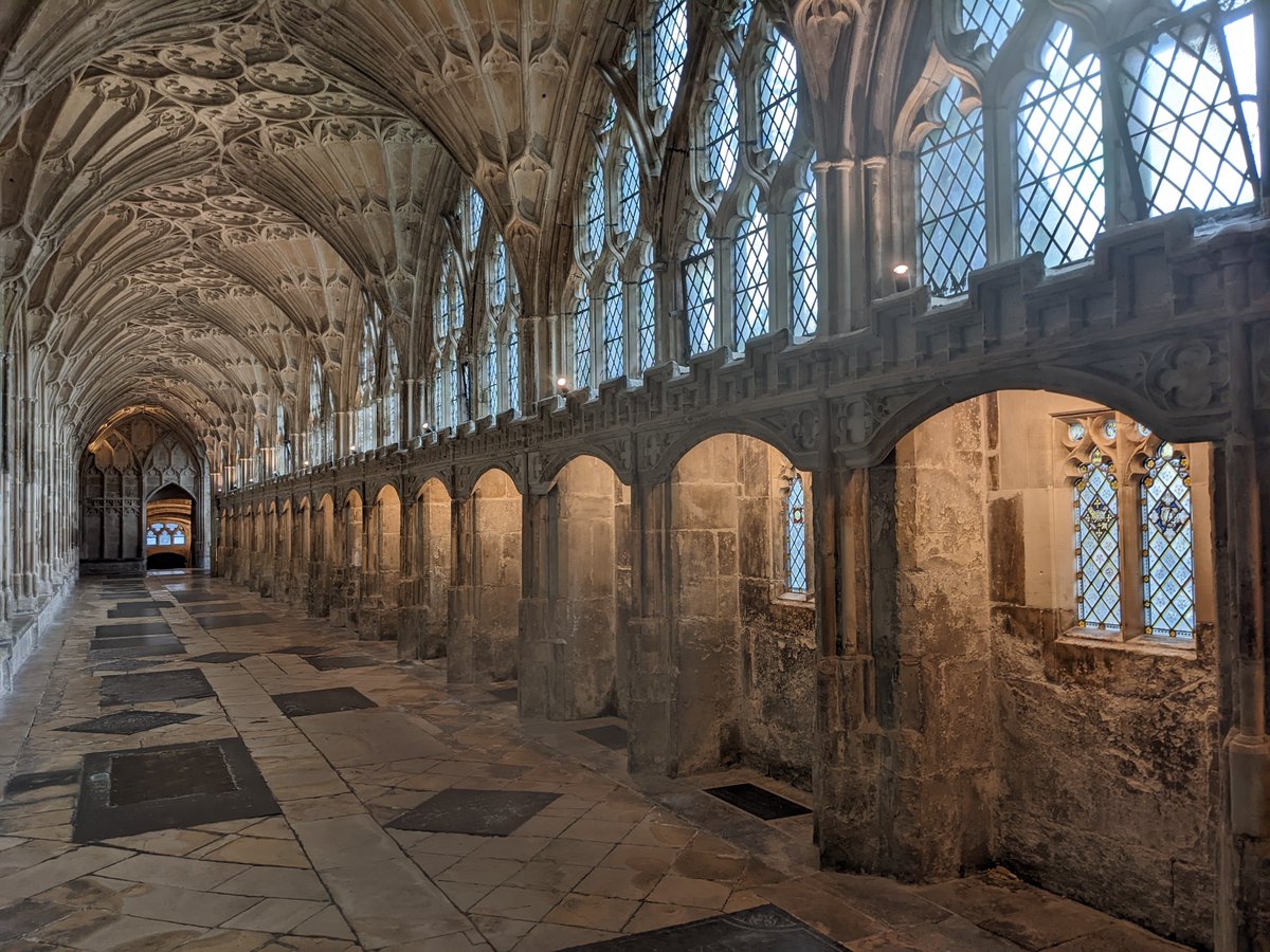 ancient_schools's tweet photo. The medieval fan-vaulted cloisters @GlosCathedral formed a natural environment in which education began to develop.  Our Benedictine monks had strong links with Oxford University and used the 22 carrels in the south walk of the cloisters for the creation of their own books. https://t.co/Tt7Ckv7pVn