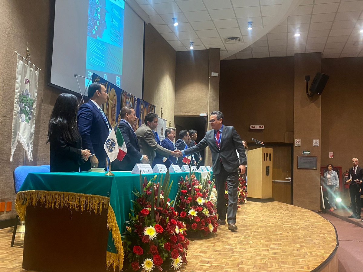 Con éxito se llevó a cabo la #InauguracióndelCongresodeIngenieríaEléctrica2023, contando con la participación del Dr. Mauro Alberto Enciso Aguilar, Director de la #ESIMEZacatenco y el Ing. Telésforo Trujillo Jefe del Departamento de #IngenieríaEléctrica. 

#CIME 

IBS*aabs