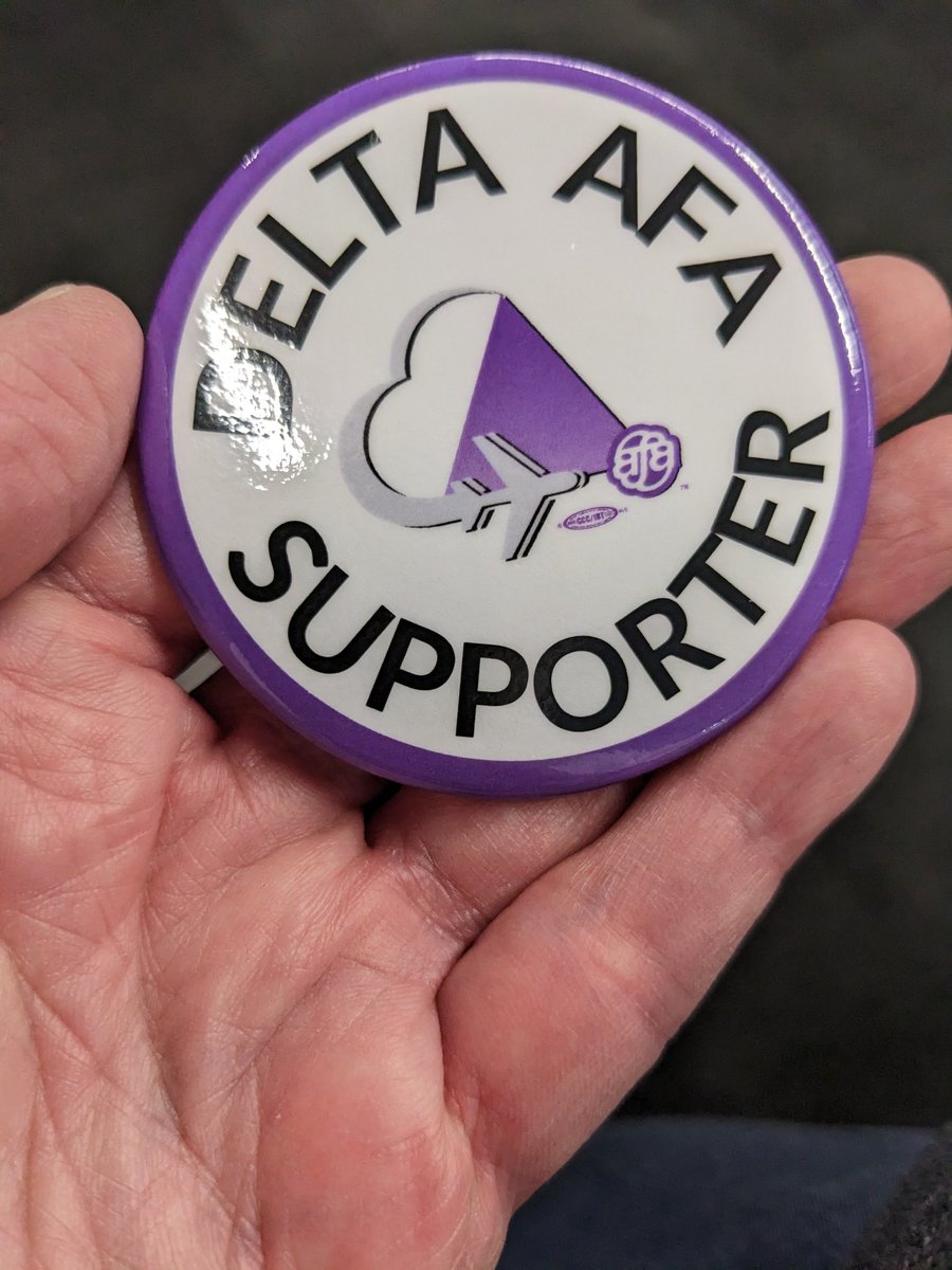 About to board a Delta flight. Wearing my button to support the rights of their flight attendants to unionize @DeltaAFA!!! #Union #Solidarity