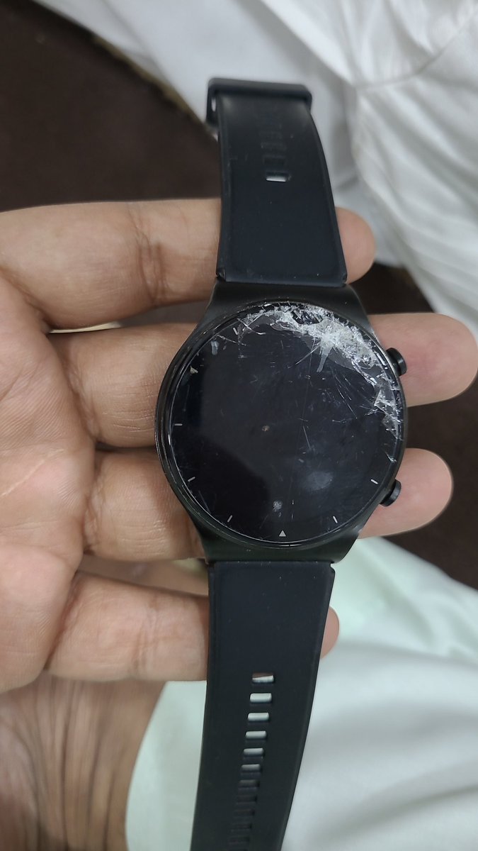 @SyskaHomes @SyskaWorld I had purchase the Smartwatch 2/3 months before in last month I had an accident in which my glass of the Smartwatch brooked from that time of period I am searching the service centre and I am not getting it please with service. Stay in mumabi.