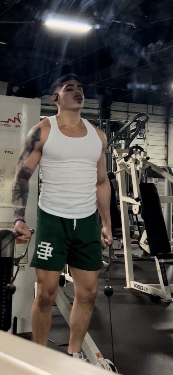 modelohtime's tweet image. Dnd