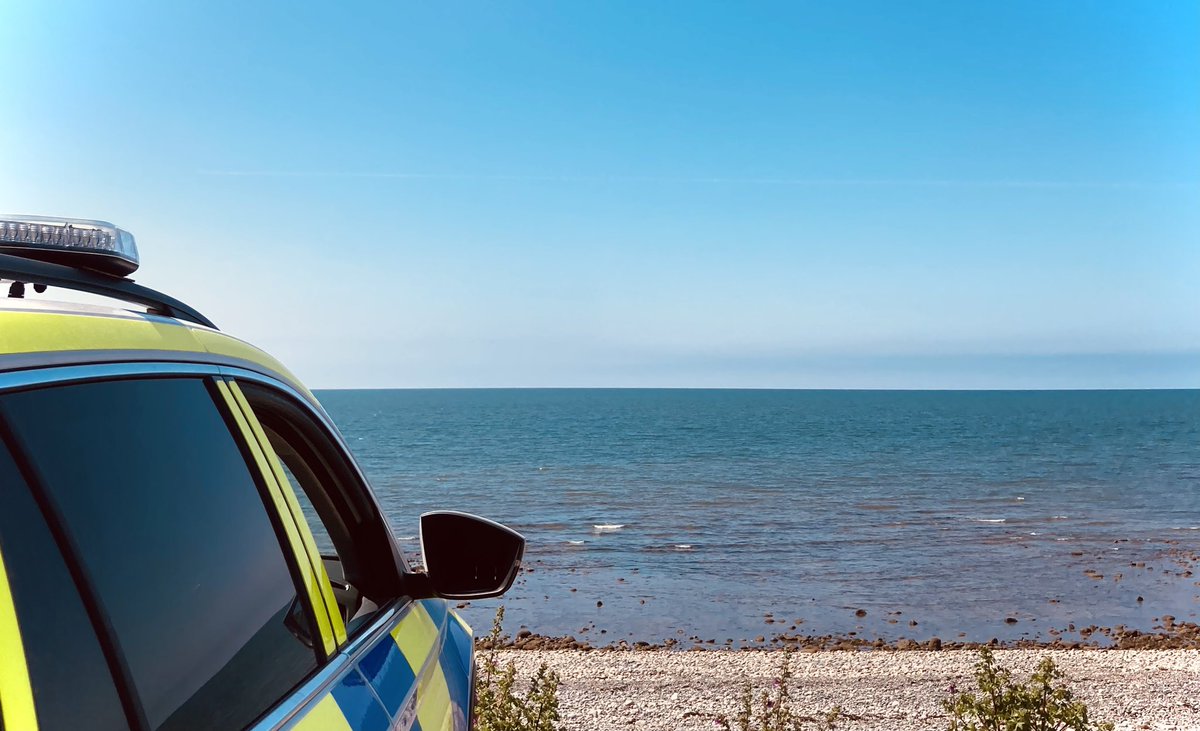 Hello summer? 🌞 👋 
#police #sun #seaside #dayjob