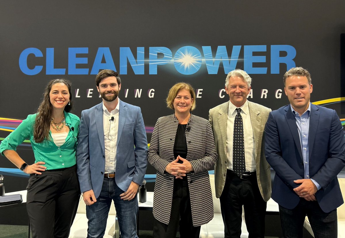 ESS_info's tweet photo. Thank you @ENERGY's @AnnaJSiefken for moderating a great panel at @USCleanPower's #CLEANPOWER23. SVP Hugh McDermott took part in the discussion about the key opportunities and challenges for #LDES now and in the near future. https://t.co/aof1RWnC7e