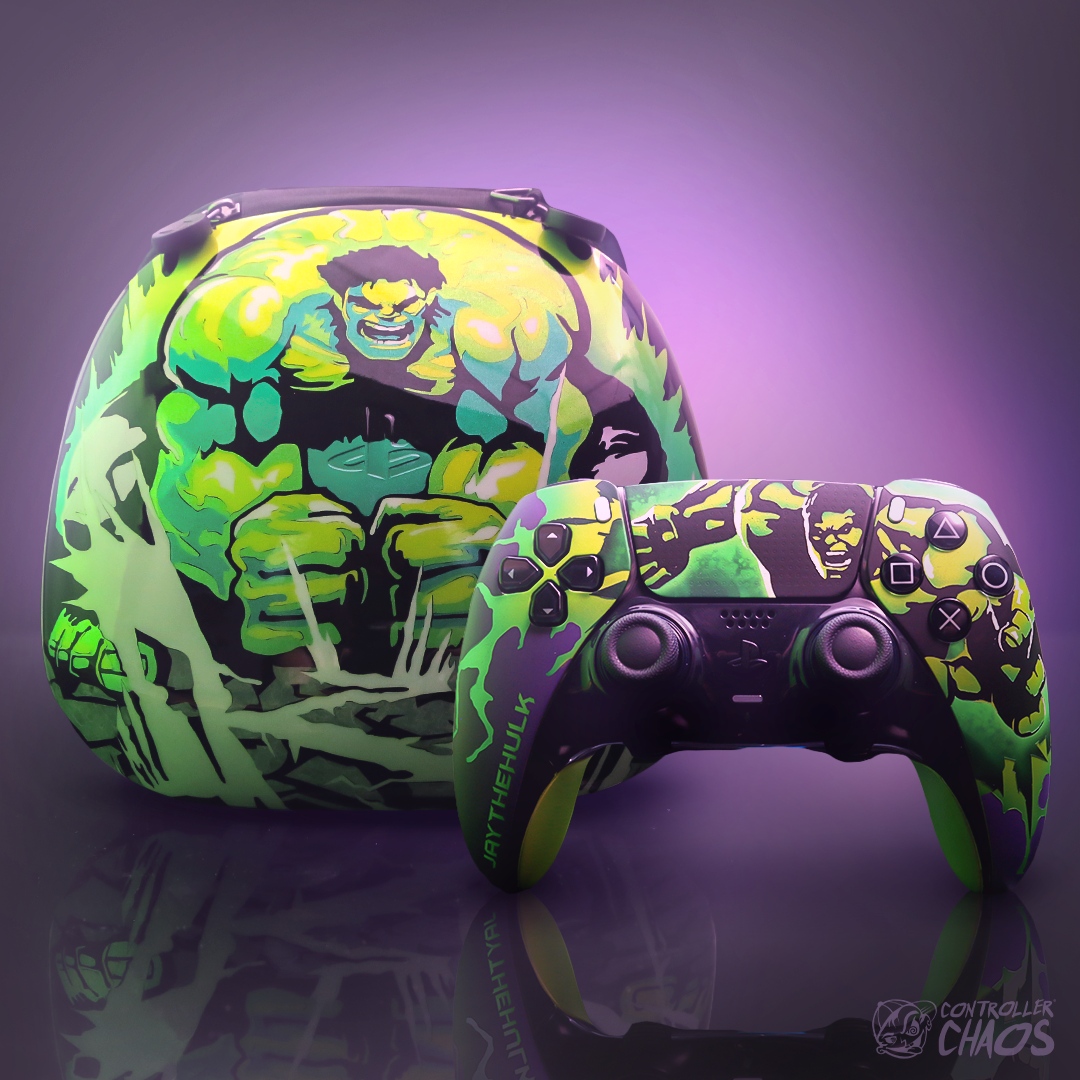 ControllerChaos's tweet image. We've been experimenting with the new #PS5DualSenseEdge &amp;amp; got the chance to work with the case a bit too. What do you guys think, should both the custom case and controller be available on our website or you guys just want the #custom controller? 🤔 #Airbrush #PS5