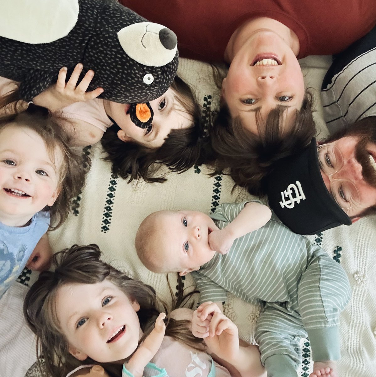 raleininger's tweet photo. the month we found our fingers and toes. #oneradfam https://t.co/UtG8bL4wNi