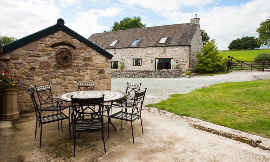 PeakDistrictEQM's tweet image. We’re shining a spotlight on #EQMAwardHolder Weathericks Holiday Cottages - two five-star gold cottages in Wirksworth, just outside the #PeakDistrict.

Visit: weathericks.co.uk

#PlacesToStay #HolidayCottages #GreenTourism #SustainableBusiness #EnvironmentalQualityMark