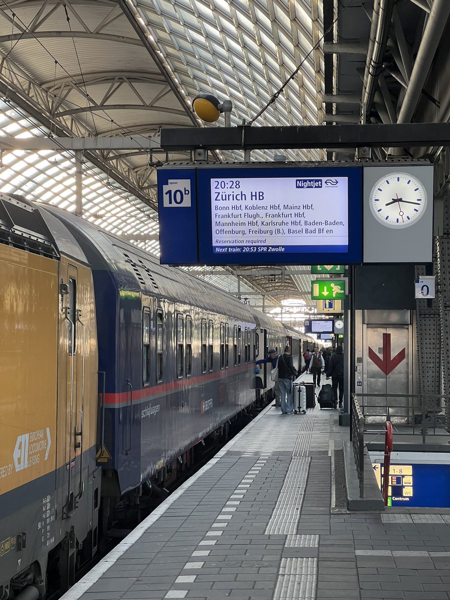 Simply Railway On Twitter Zurich Bound Onboard The Nightjet