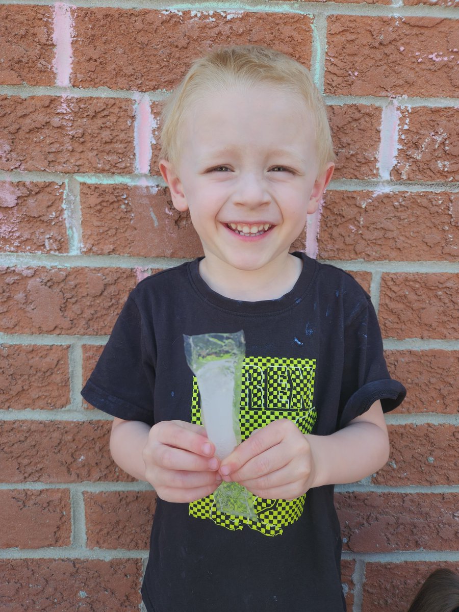 It will be another few months before our room has A/C... so for now we cool off with F for Freezies! <a href="/TVDSBKinder/">TVDSBKindergarten</a>  <a href="/Evelyn/">Evelyn</a>