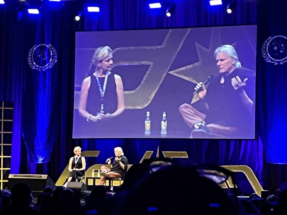 Eveline_x3's tweet image. I uploaded the audio files (Rick&amp;amp;Amanda panel, RDA panel, AT panel, and SG panel). You can download them here in mp3 format: #fedcon #stargate #richarddeananderson #AmandaTapping: we.tl/t-PWNsdBiTof