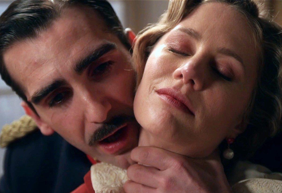 MujerdeElite tweet media