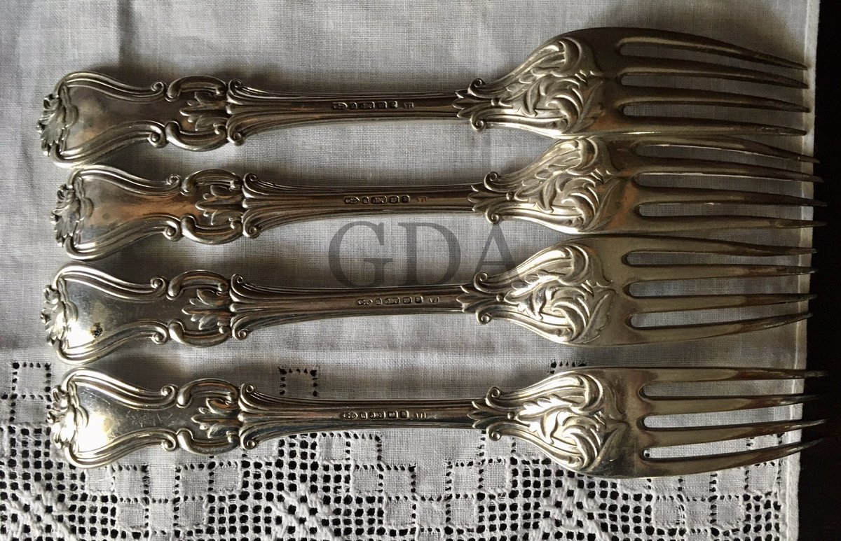 maviedanslart's tweet photo. 6 handsome, heavy and highly decorated mid 19th silver plate forks. DM or see at
https://t.co/2hHxQyYO16
#ForNetworking #MakersHour #equestrianhour #antique
#vintageshowandsell #yorkshirehour #gifts #silver
#westmidlandshour #Elkington https://t.co/HDbrP90FjF